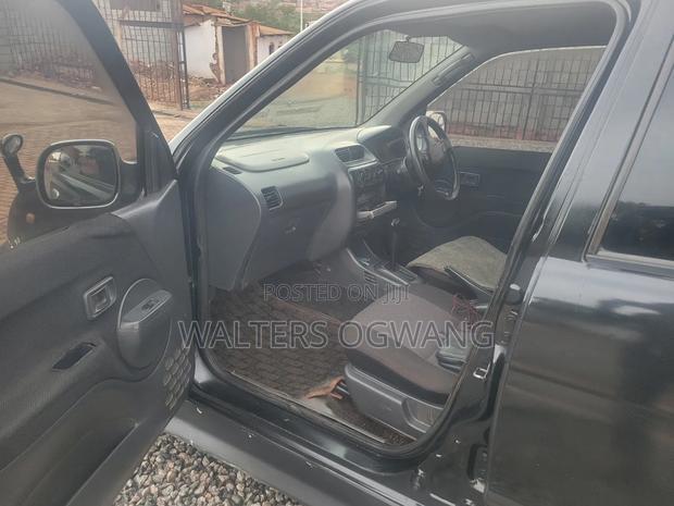Daihatsu Terios 2011 Black
