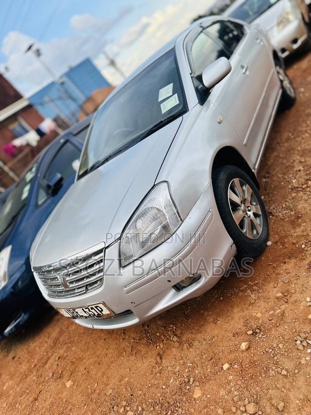 Toyota Premio 2006