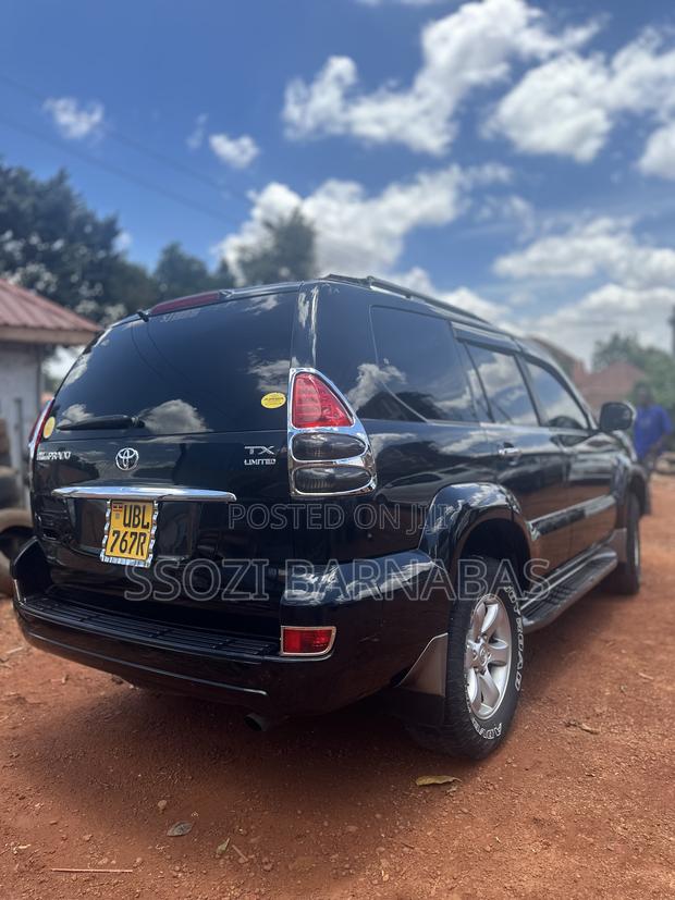 Toyota Land Cruiser Prado 2006 Black