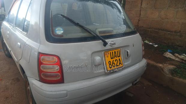Nissan March 2004