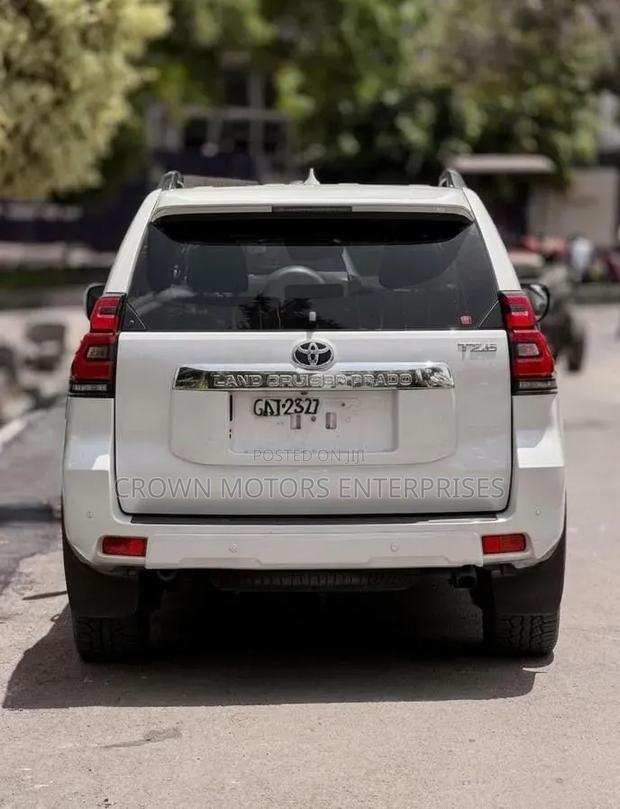 Toyota Land Cruiser Prado 4.0 Petrol TZ-G 2022 White