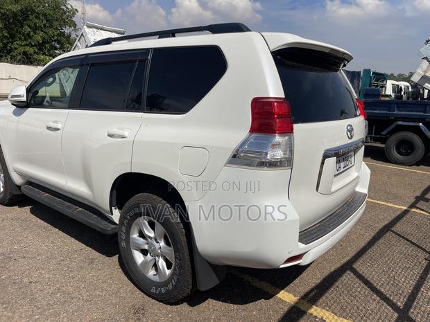 Toyota Land Cruiser Prado 2012 White