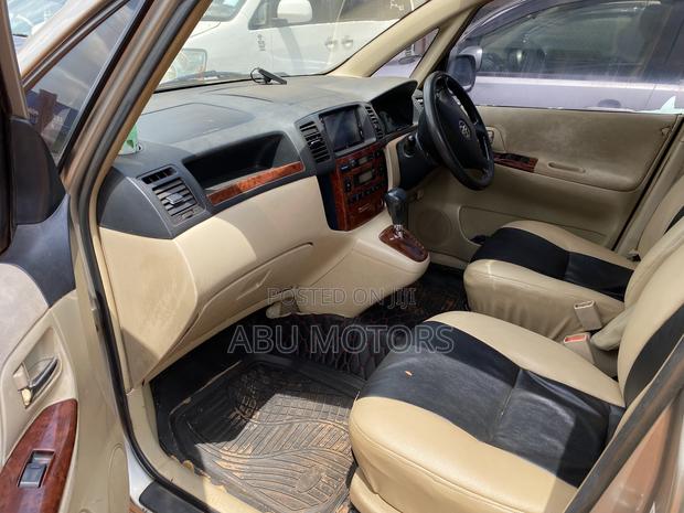 Toyota Corolla Spacio 2004 Gold
