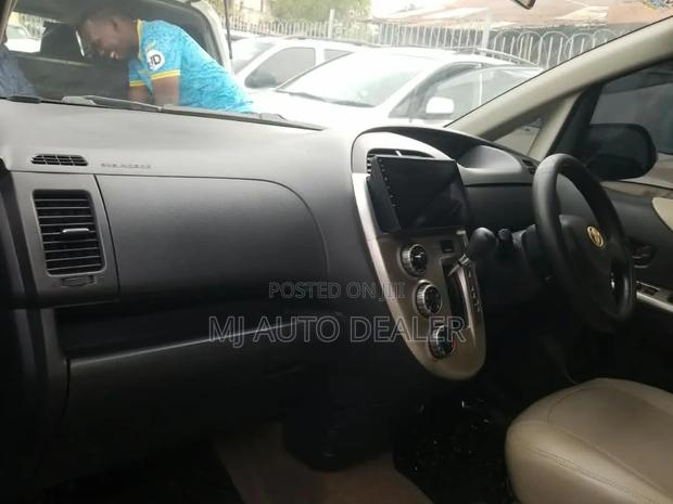 Toyota Ractis 2005 Black