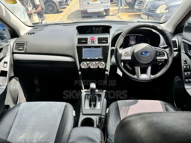 Subaru Forester 2016 Silver