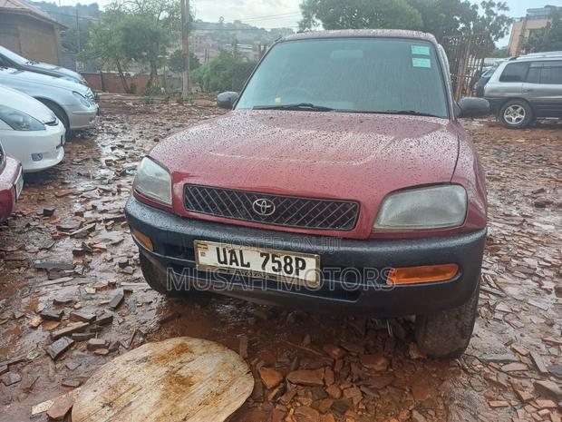 Toyota RAV4 Base FWD 1999 Gray
