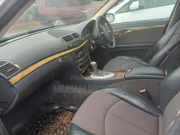 Mercedes-Benz E320 2006 Silver