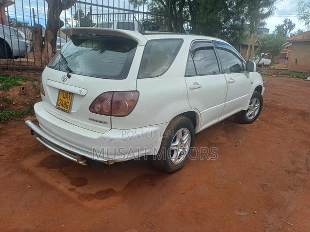 Toyota Harrier 2.2 16V 2002 Pearl