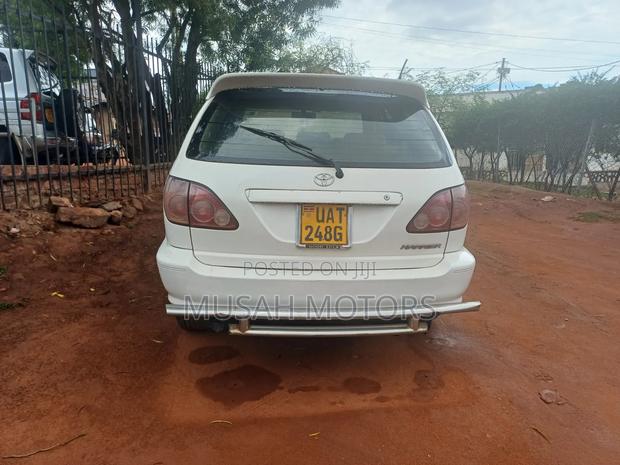 Toyota Harrier 2.2 16V 2002 Pearl