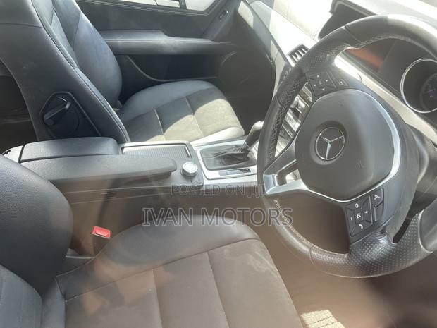 Mercedes-Benz C180 2014 Silver