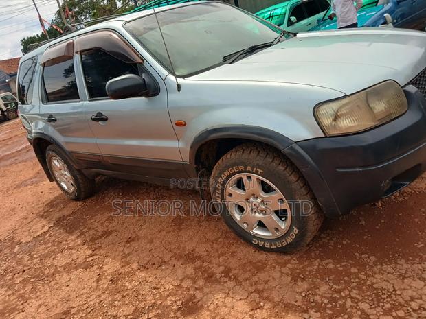 Ford Escape 2004