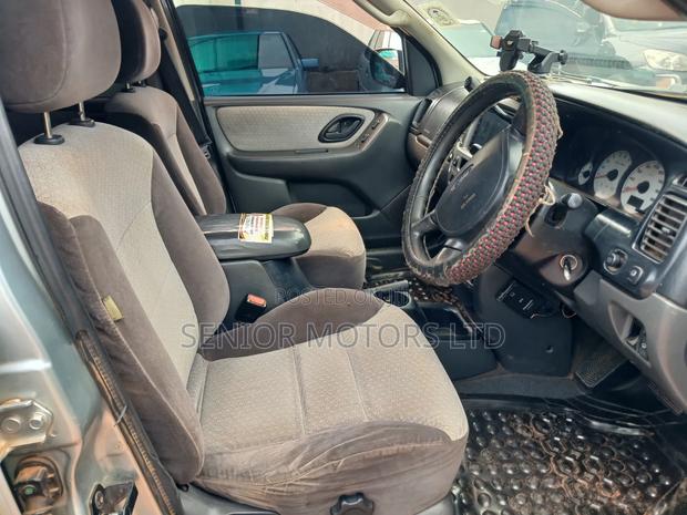 Ford Escape 2004