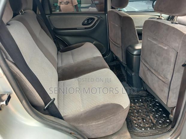 Ford Escape 2004