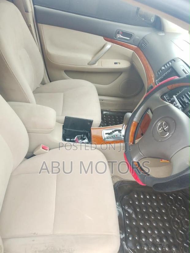 Toyota Premio 2009 Silver