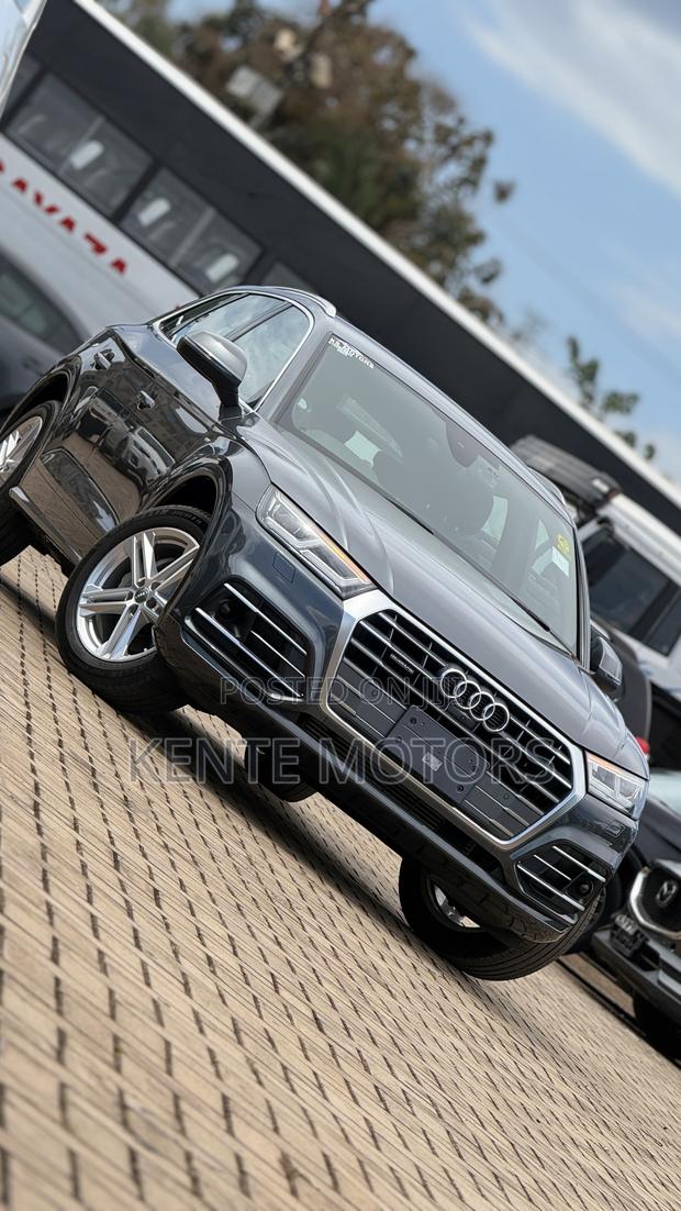 Audi Q5 2.0T Premium AWD quattro 2018