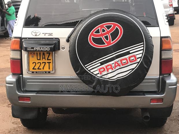 Toyota Land Cruiser Prado 2000 Silver