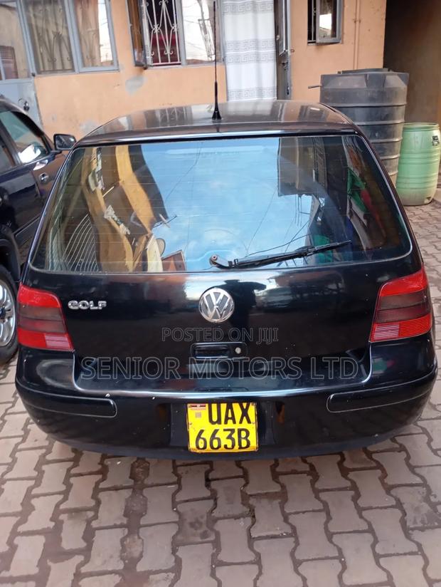Volkswagen Golf 2004 Black