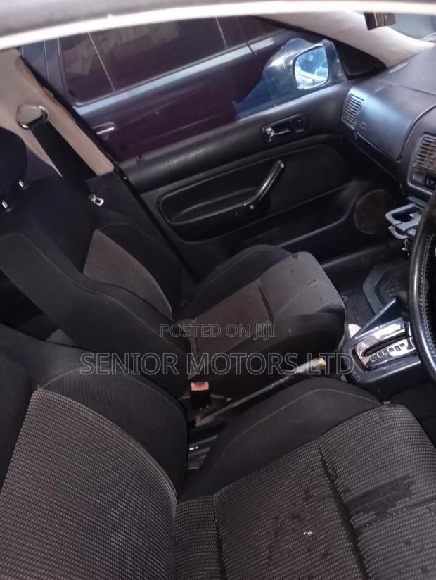 Volkswagen Golf 2004 Black