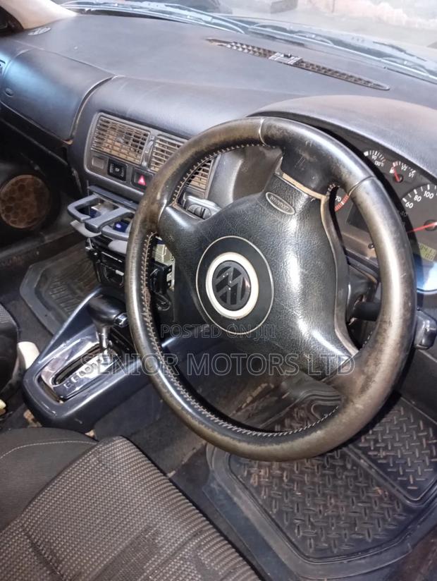Volkswagen Golf 2004 Black
