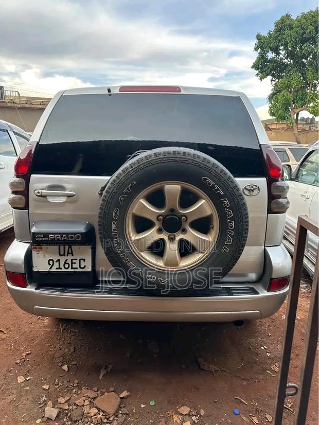 Toyota Land Cruiser Prado 2007 Silver