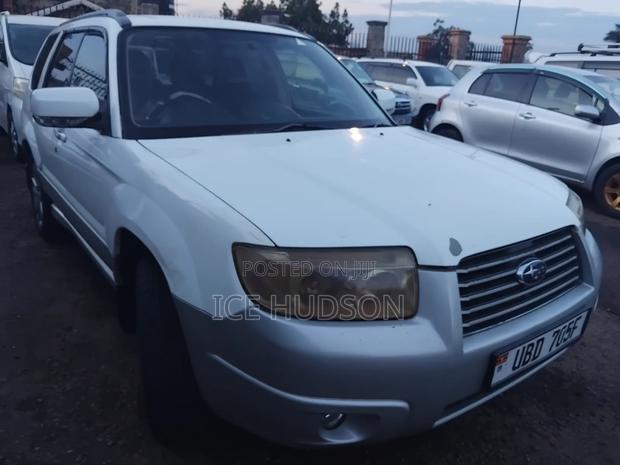 Subaru Forester 2005 White