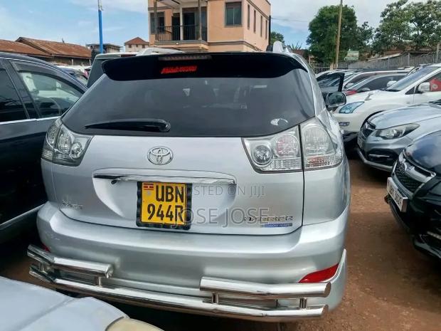 Toyota Harrier 2008 Silver