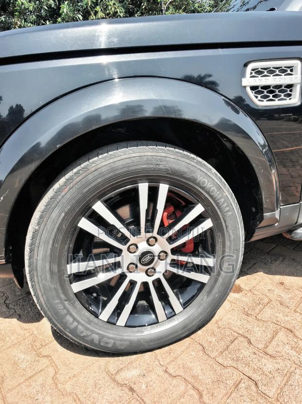 Land Rover Discovery 2014 Black