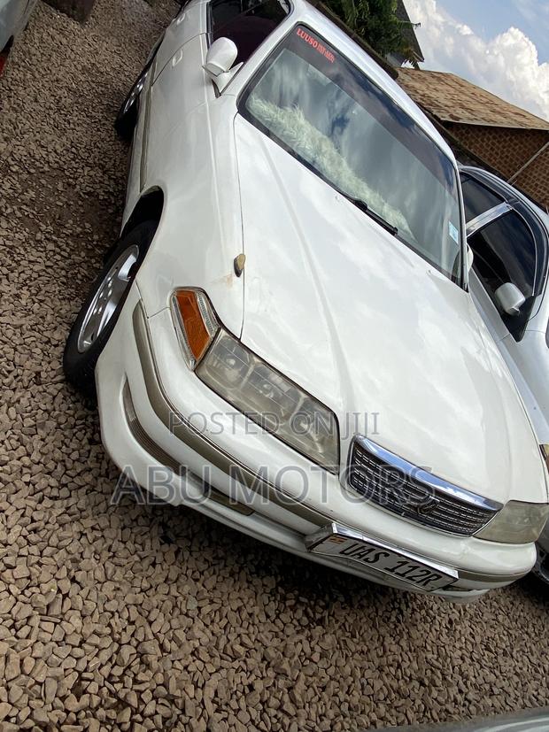Toyota Mark II 1997 White
