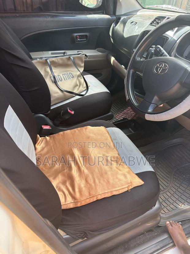 Toyota Passo 2006 White