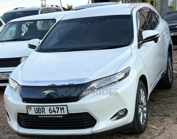 Toyota Harrier 2.0 2015 White