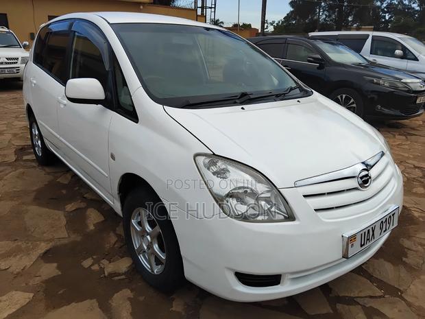 Toyota Corolla Spacio 2005 White