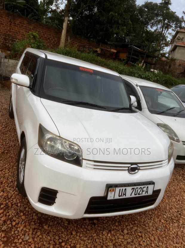 Toyota Corolla Rumion Hatchback 1.8 AWD 2011 White