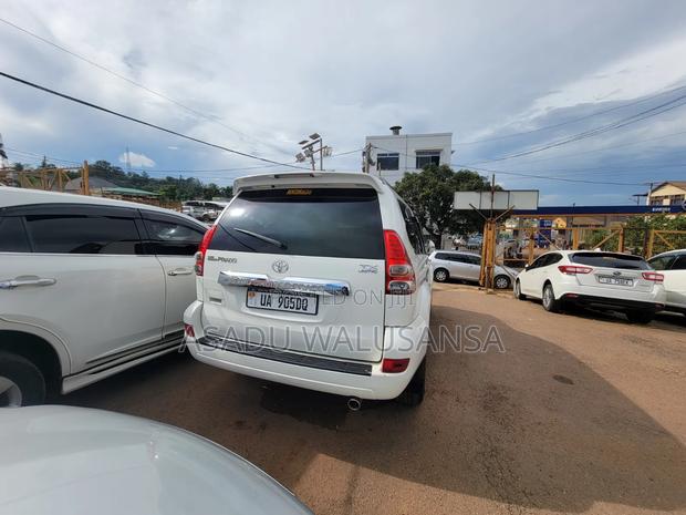 Toyota Land Cruiser 2014 White