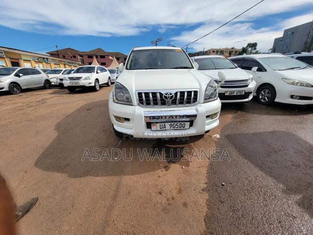 Toyota Land Cruiser 2014 White
