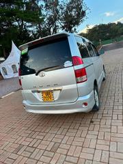 Toyota Noah 2.0 FWD (8 Seater) 2006 Silver for sale