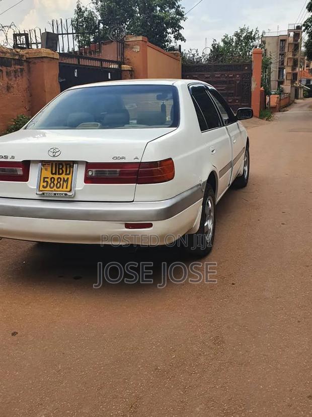 Toyota Premio 2001
