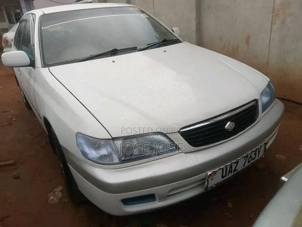 Toyota Premio 2001