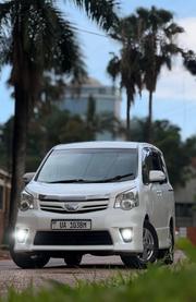 Toyota Noah 2.0 143hp FWD (7 Seater) 2010 White for sale