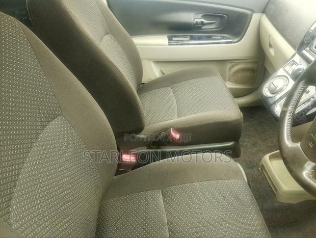 Toyota Passo Sette 2010 Maroon
