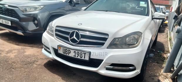 Mercedes-Benz C200 2011 White