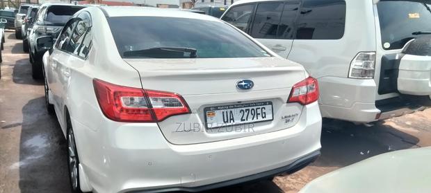 Subaru Legacy 2018 White