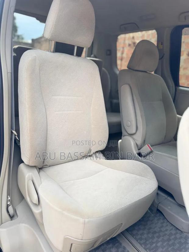 Toyota Noah 2011 White