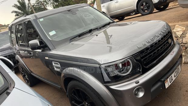 Land Rover Discovery 2011 Gray