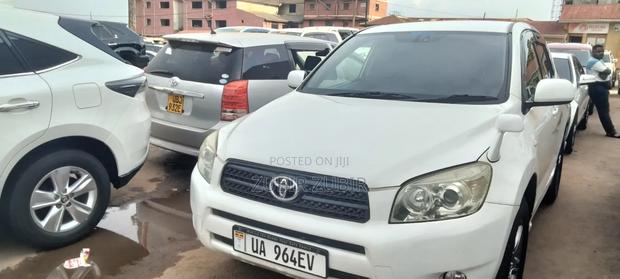 Toyota RAV4 2008 White