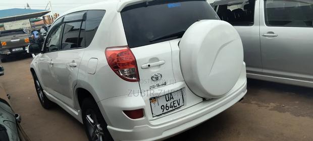 Toyota RAV4 2008 White