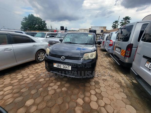 Toyota Corolla Rumion 2010 Black