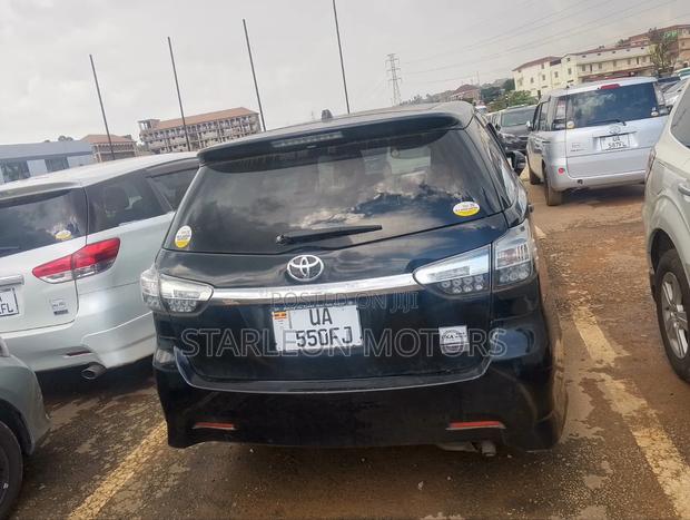 Toyota Wish 2013 Black