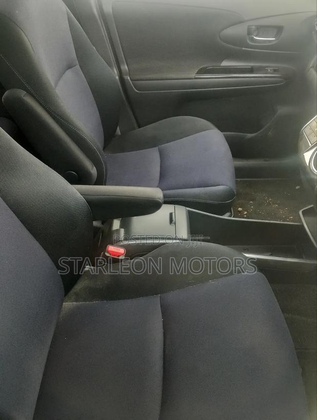Toyota Wish 2013 Black