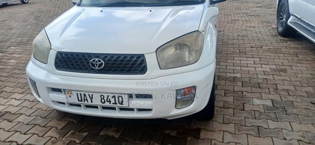 Toyota RAV4 Automatic 2003 White