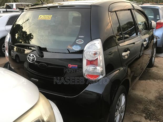 Toyota Passo 2010 Black